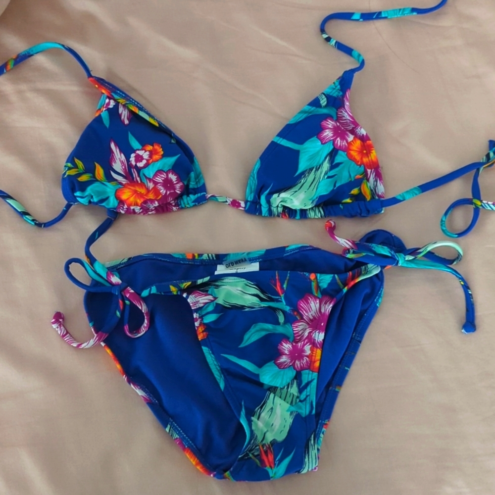 Blue floral beach bikini